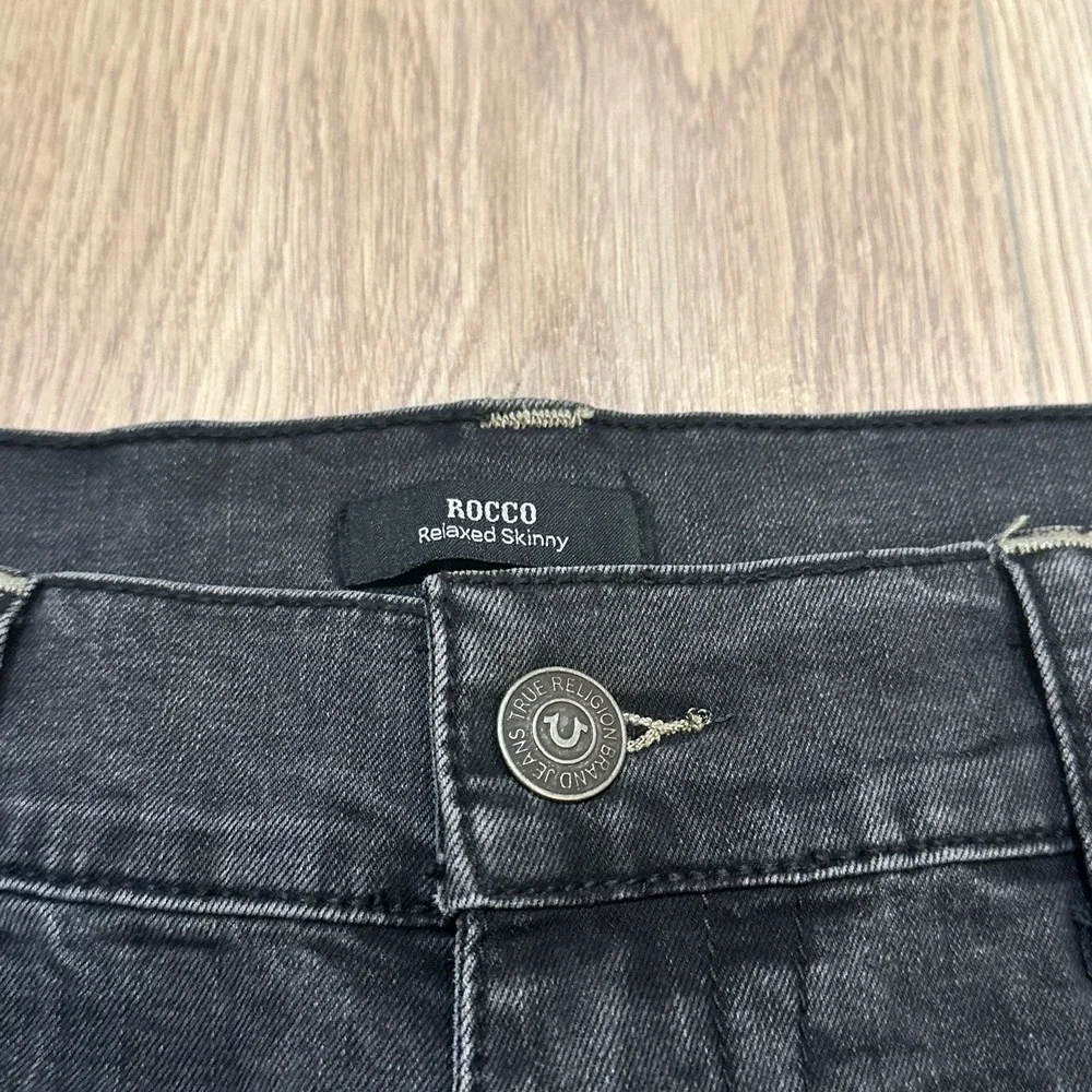 True Religion Jeans Rocco Skinny‎ Mens 38x29 Grey Roasting Wash. Distressed EUC
